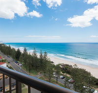 Southern Cross Beachfront Holiday Apartments - Accommodation Burleigh