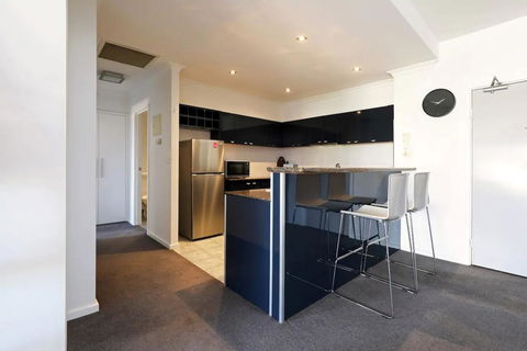 Spacious 2 Bedroom Apartment In Melbourne's Southbank - Accommodation Burleigh 1