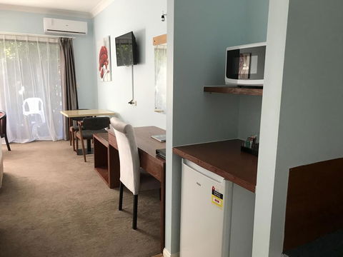 Springwood Motor Inn - Accommodation Burleigh 3