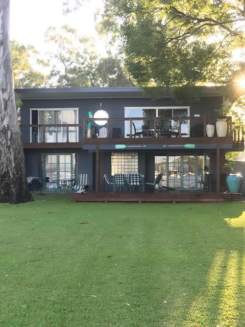 Starfish Cottage - Accommodation Burleigh 2