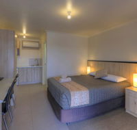 Starline Motor Inn - Accommodation Burleigh