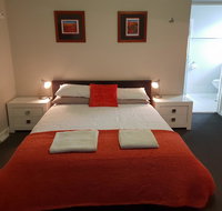 Stirling Apartments - Studio 3 - Accommodation Burleigh