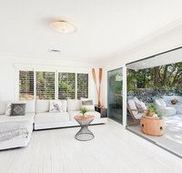 Stunning Oceanview Retreat Between Beach and Bush - Accommodation Burleigh