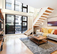 Stylish Loft Steps From City In Best Neighbourhood - Accommodation Burleigh