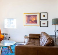 Stylish Warehouse Convert 2 Bedroom Apartment - Accommodation Burleigh