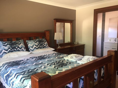 Sudbury - Accommodation Burleigh 1