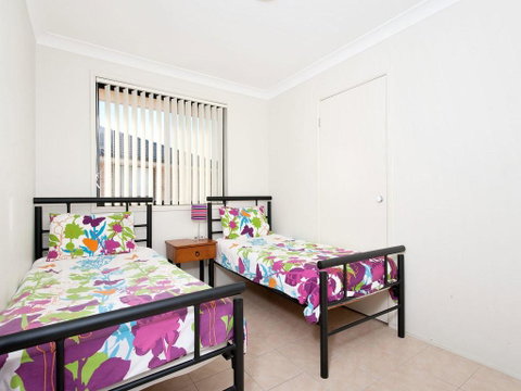 Sunrise @ Fingal Bay - Accommodation Burleigh 1