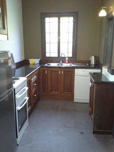 Sunset Cottages - Accommodation Burleigh 3