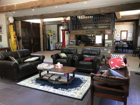 Sunset Cottages - Accommodation Burleigh 2
