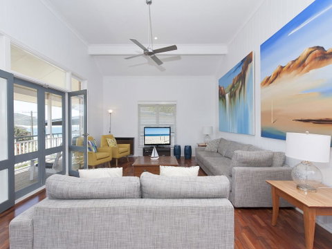 Surf Break - 10B Tuna (Upstairs) - Accommodation Burleigh 1