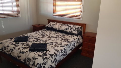 Sustainable B&B By The Bay - Accommodation Burleigh 1