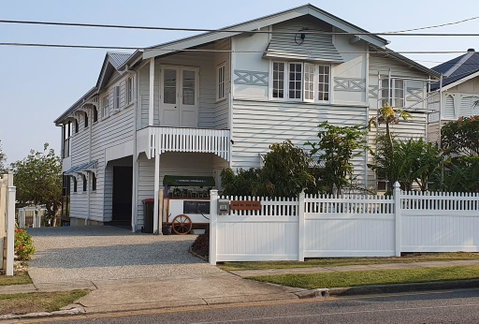 Sustainable B&B By The Bay - Accommodation Burleigh 0