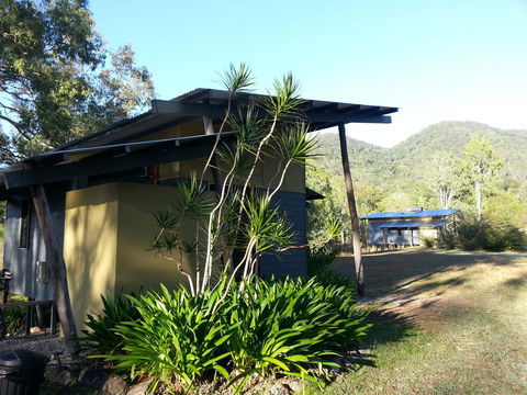 Sweetwater Lodge - Accommodation Burleigh 0