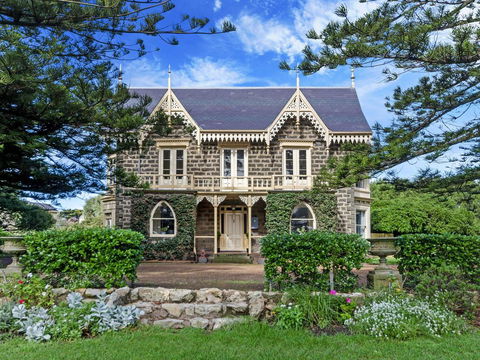 Talara Manor - Accommodation Burleigh 0