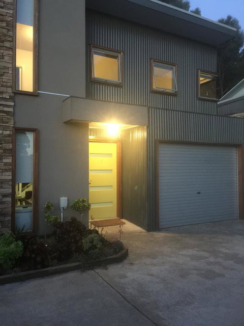 Tangles - Accommodation Burleigh 0