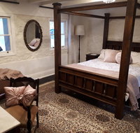 Tanilba House - Accommodation Burleigh
