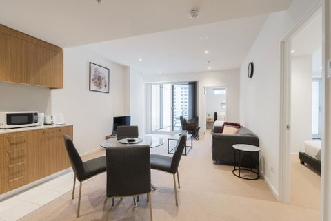 Tasha's Apartments On Morphett - Accommodation Burleigh 2