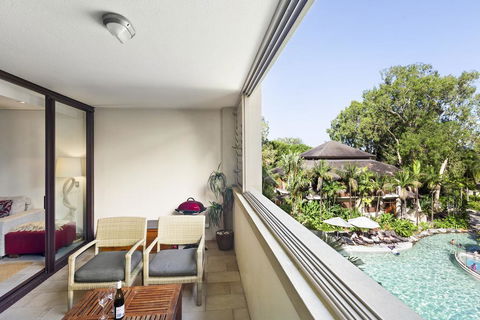 Temple 304 Modern Spacious Palm Cove Resort - Accommodation Burleigh 1
