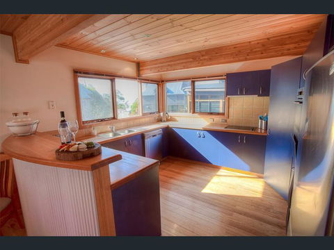 Tetleys - Accommodation Burleigh 3