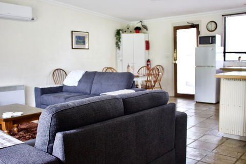 The Apartment - Moyston - Accommodation Burleigh 0