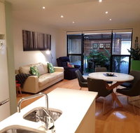 The Artisan - 3BR House In The City - Accommodation Burleigh