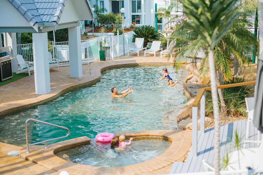 Coolangatta QLD Accommodation Burleigh