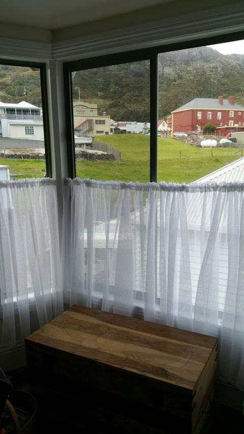 Stanley-upstairs - Accommodation Burleigh 6