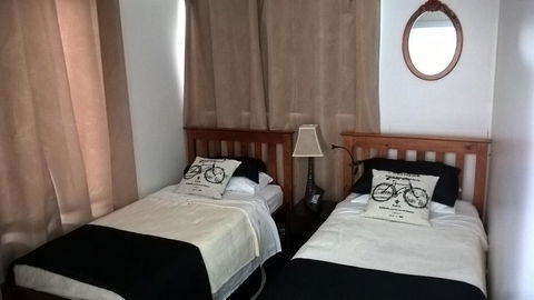 Stanley-upstairs - Accommodation Burleigh 1