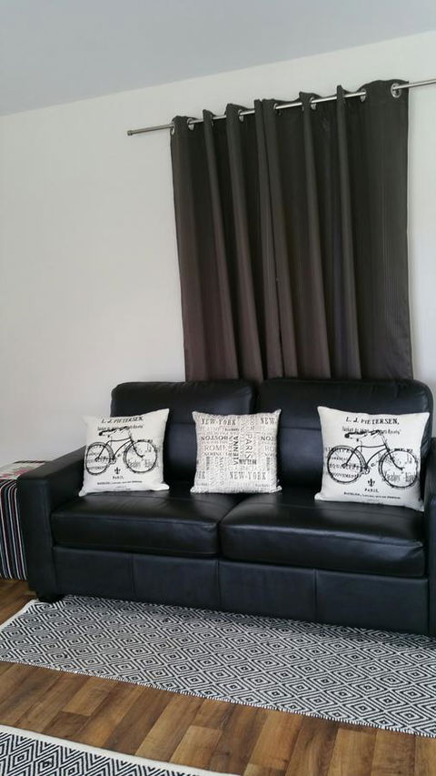 Stanley-upstairs - Accommodation Burleigh 2