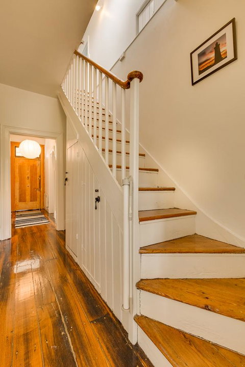 Brampton Cottage - Accommodation Burleigh 14