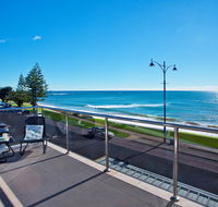 Penguin Waterfront Escape - Accommodation Burleigh