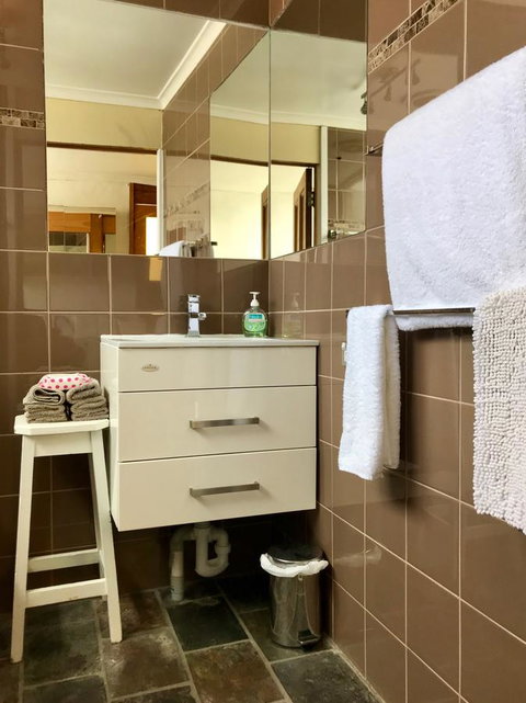 Eliza Cottage - Accommodation Burleigh 17