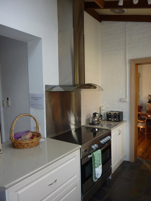 Eliza Cottage - Accommodation Burleigh 6