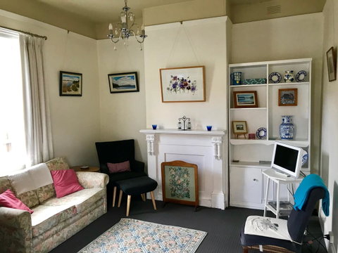 Eliza Cottage - Accommodation Burleigh 9