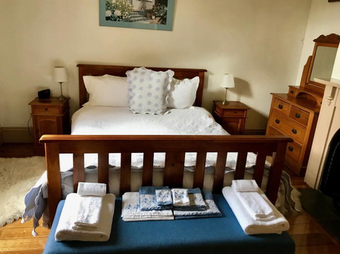 Eliza Cottage - Accommodation Burleigh 14