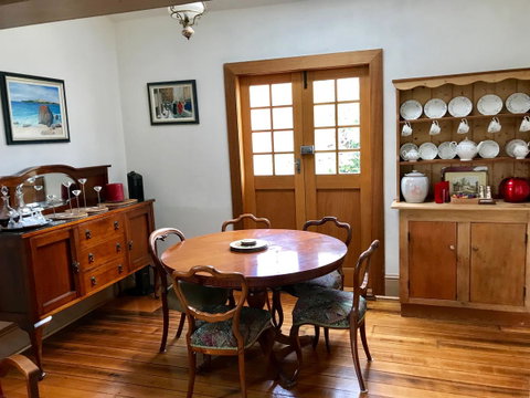 Eliza Cottage - Accommodation Burleigh 5
