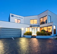 Madsen Retreat - Accommodation Burleigh