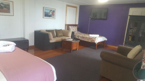 AppleBay Guest House - Accommodation Burleigh 24