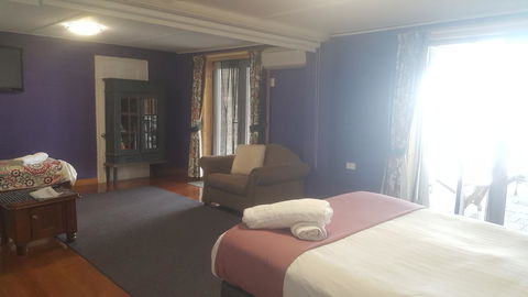 AppleBay Guest House - Accommodation Burleigh 27