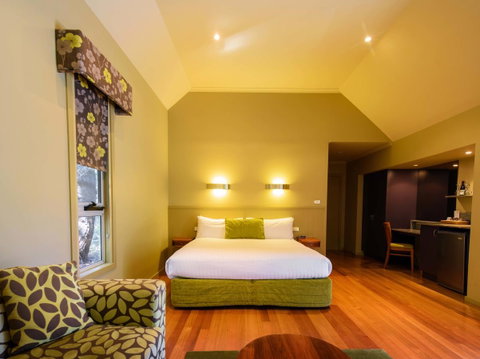 Freycinet Lodge - Accommodation Burleigh 33