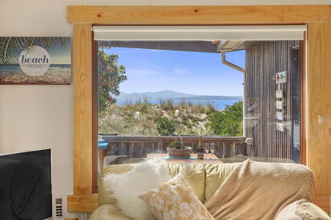 Aqua Beachfront! - Accommodation Burleigh 10