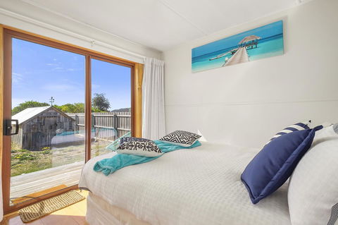 Aqua Beachfront! - Accommodation Burleigh 16