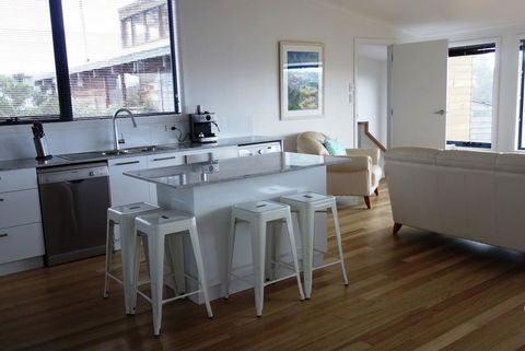THE LOFT @ Bay Of Fires Seascape - Accommodation Burleigh 12
