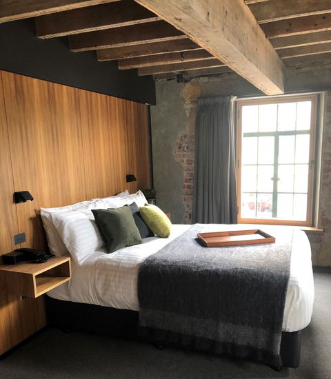 Moss Hotel - Accommodation Burleigh 18