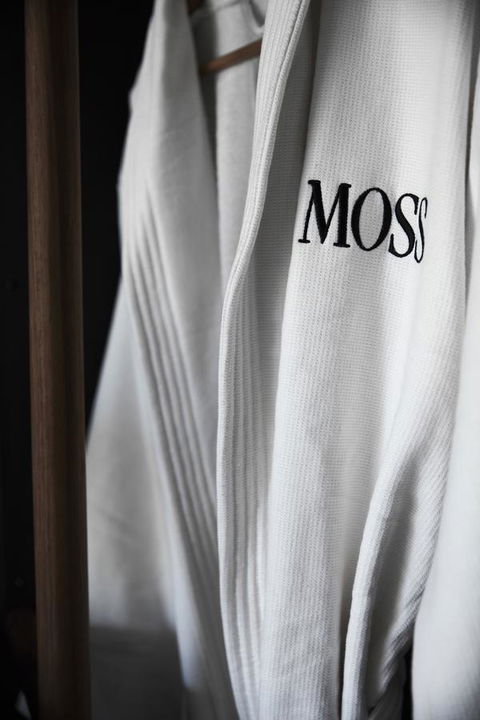 Moss Hotel - Accommodation Burleigh 11