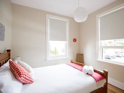 Montacute Boutique Bunkhouse - Accommodation Burleigh 3