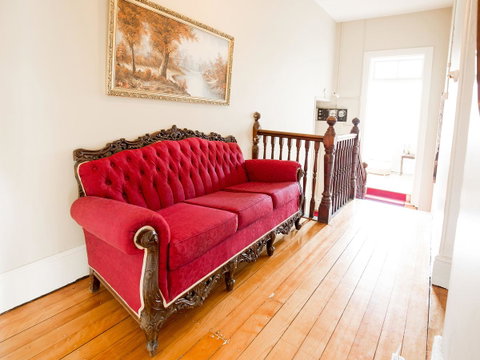 Montacute Boutique Bunkhouse - Accommodation Burleigh 6