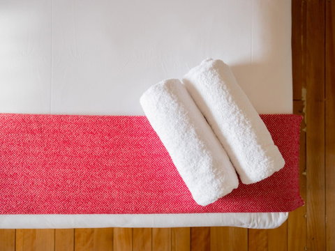 Montacute Boutique Bunkhouse - Accommodation Burleigh 14