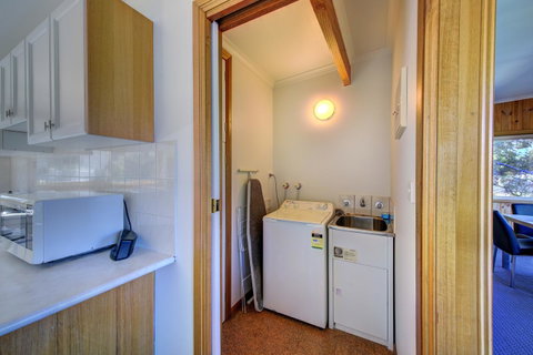 Freycinet Sanctuary 4 - Accommodation Burleigh 11