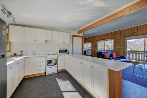 Freycinet Sanctuary 4 - Accommodation Burleigh 3